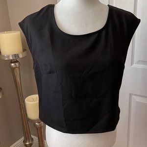 Super cute black top